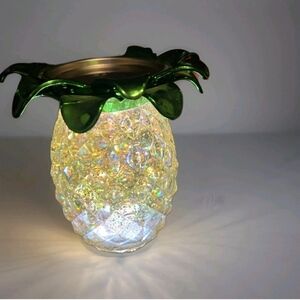 PINEAPPLE WATER GLOBE 3-Wick Pedestal Candle Holder